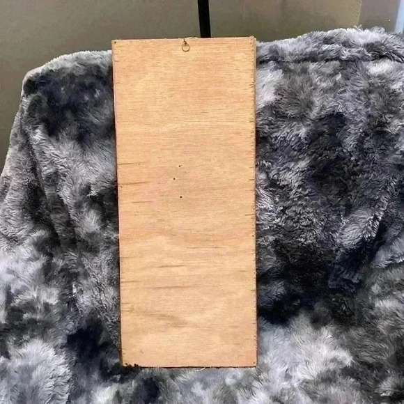 Vintage Mid Century Teak and Burlap Wall Hangings of a man - Picture 12 of 12